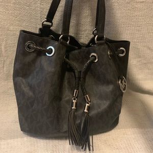Michael Kors Large Bucket Bag